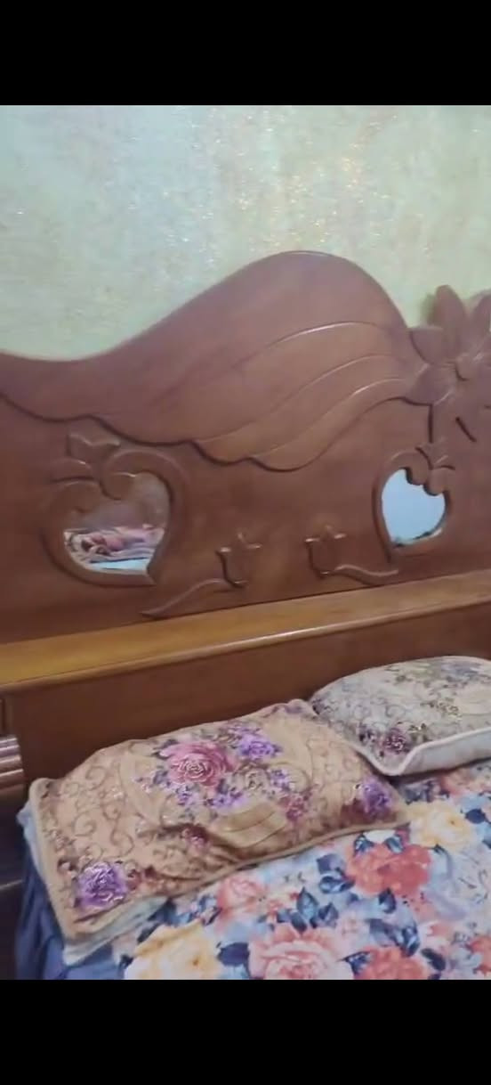 غرفه عراقيه تسكام قيم وخذه العنوان البصره قضاه الهوير ***********
