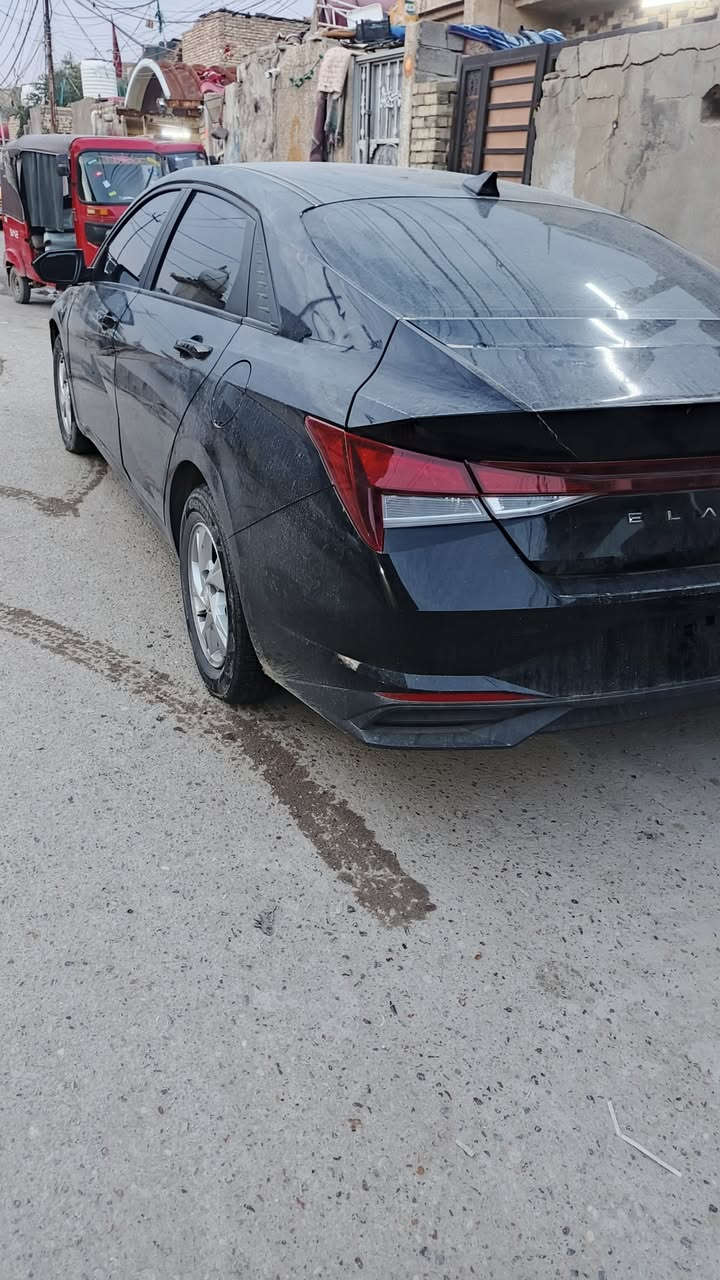 السلام عليكم الانتره 2023 حادثها صفحت السايق بنيد وجاملخ وباب وبيها ضربه بلشاصي وبيها نقوصات مثل ماموضح بلفيديو سعرها 90وبيها مجال للاستفسار ***********
