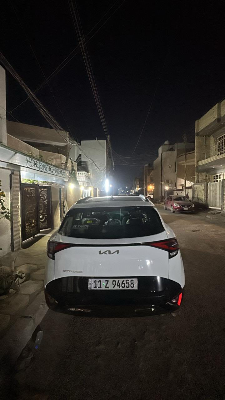 السلام عليكم للبيع السعر 255
كيا سبورتج 2025
بلاك ادشن Black Edition
رقم بغداد الجديد  باسمي تحويل مباشر
مكفوله كفاله عامه من الدعاميه للدعاميه كفاله المكان بغداد
ماشيه 5000  كيلومتر فقطط
مواصفات الفول 1/1 كل مواصفات السبورتج خليجي موديل  2025
سعة المحرك 2.0Lمرتبط بناقل حركة أوتو  حساسات اماميه و خلفية لايت زينون + LED
كشافات بك لايت LED حجم الاطار ماسحة خلفية اريل نفكيتر  بصمة تشغيل عن بعد فتح الصندوق كهرباء  دشلول شاشة Apple Car play كاميرا دوارة  المقاعد جلد + الداخل زيتوني حركة المقاعد الأمامية كهرباء تدفئة المقاعد الأمامية 
تدفئة المقود Drive Mode فحص أنظمة السيارة  حساسات ضغط اطارات 
مقود جلد حياكة  شفتات مقود
قطعتين تبريد هاند بريك كهرباء أوتو هولد مانع الانزلاق نظام نزول المنحدرات  اشارة في المرايا الجانبية للتنبيه مخرج منفذ الطاقة Bluetooth 
شاحن هاتف Wireless 
هاتف ***********
