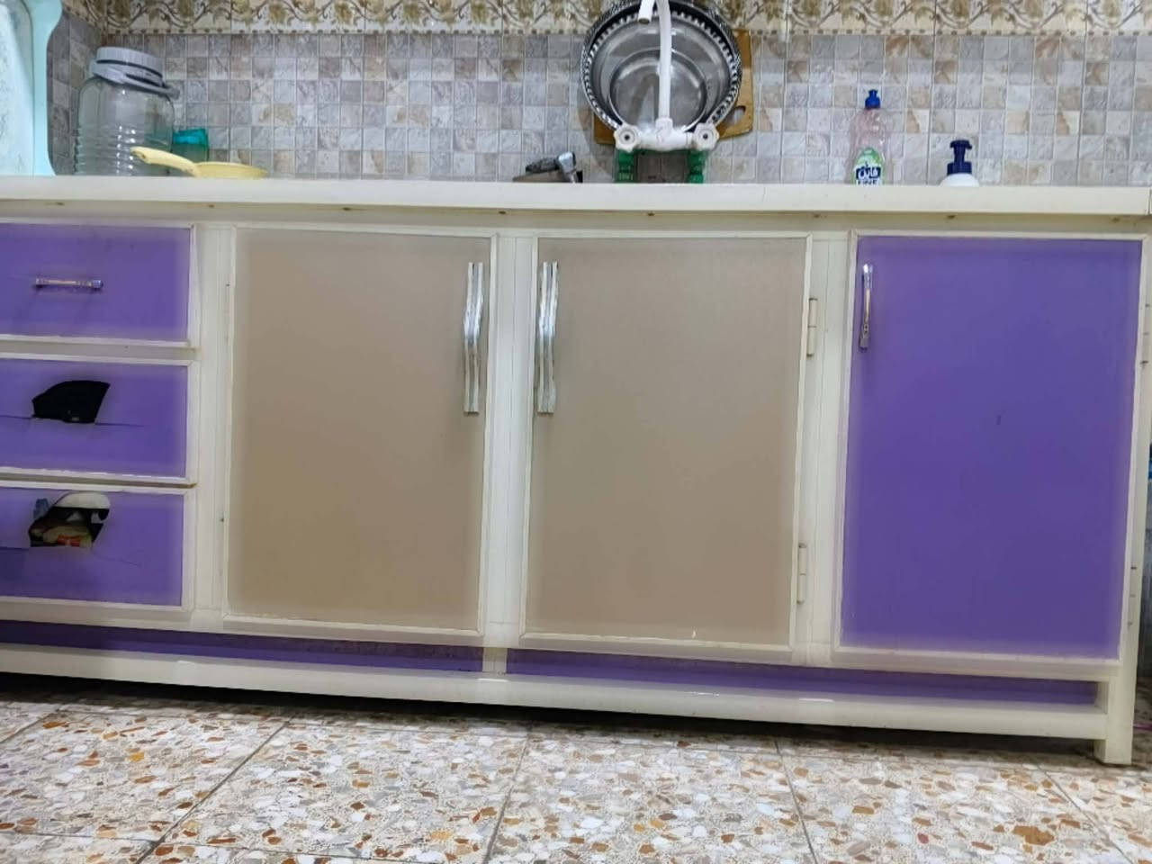 #يوجد اثاث منزلي.. 

كاونتر 3قطع وسنك وملحق مترين بمترين  #السعر 250الف 

تخم  تركي يصير جربايه ارع كراسي وقنفتين  #سعره 200الف 

العنوان النجف حي ابو طالب شارع الطاقه.. 
اليريد يجي خاص


**إذا كنت صاحب هذا الإعلان وتريد حذفه لأي سبب، رجاءا أرسل رسالة إلى الدعم الفني**