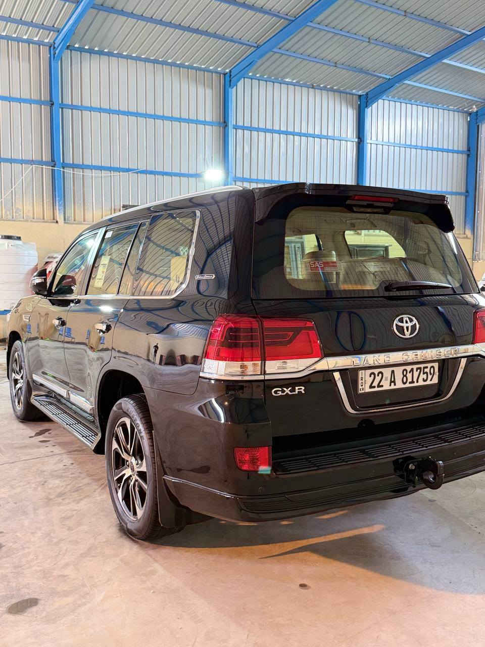 لاندكروز 2021 خليجي كفاله عامه ضربه صبغ تبديل بارد ماشيه 93 الف رقم اربيل الجديد هزه جديده سنويه جديده محرك 8 سلندر شرط الكفاله السياره ع وضع الشركه سبير ما نازل تخم تاير حداديه تبريد جاهزه السياره جديده بمعنى الكلمه فتحه كشنات جلد السياره حلوه كلش وبعد بيهه مواصفات هوايه  السعر 525  وبيهه مجال بسيط كلش بيع او مراوس حسب القناعه  ***********  عنوان السياره بصره قضاء المدينه
