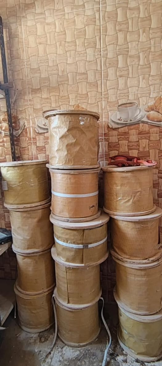 #لحك على البلاش جوا السوك بكره سلك كتان 6 ملم.    75 الف. وتوصيل موجود
***********
***********
