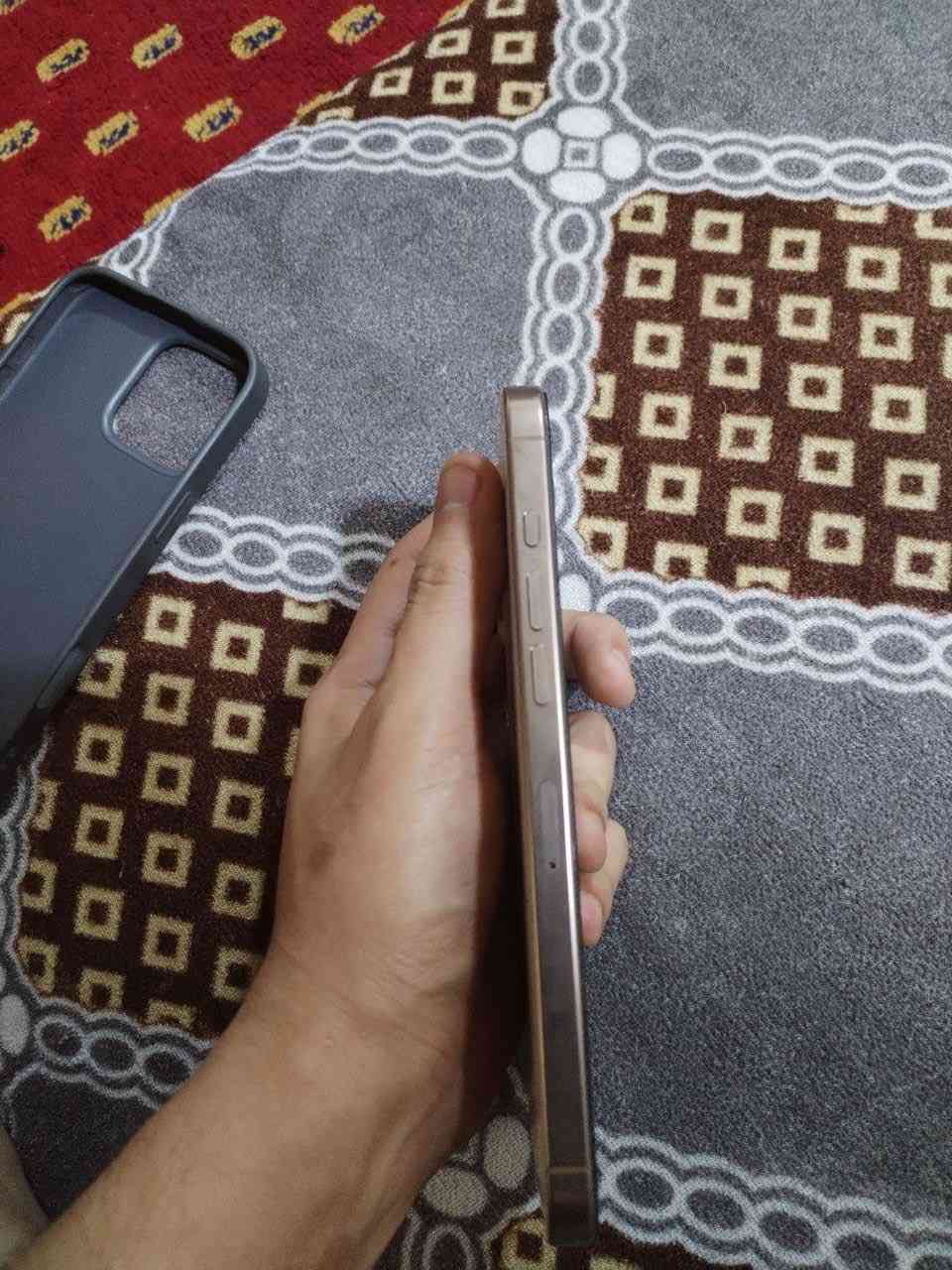 16pro max               ،ذاكره 256   ،بطاريه 100 جديد وبعده بضمان نسخه شرق اوسط  ،نضيف بعده وياه باكيته + كيبل شحن  سعر خاص✅


**إذا كنت صاحب هذا الإعلان وتريد حذفه لأي سبب، رجاءا أرسل رسالة إلى الدعم الفني**