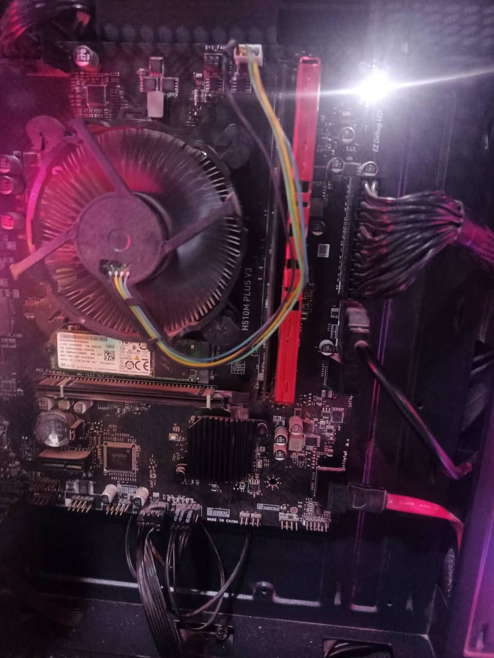 اسلام عليكم  بي سي بدون كارت شاشه 
استعمال ٥ اشهر 
 متوفر توصيل 
سعر ٣٠٠
Core i5 10400f

H410 asus

Ram 16 32008 *2

Case 4fan rgb

Psw 600

M2 256

SSD 480


**إذا كنت صاحب هذا الإعلان وتريد حذفه لأي سبب، رجاءا أرسل رسالة إلى الدعم الفني**