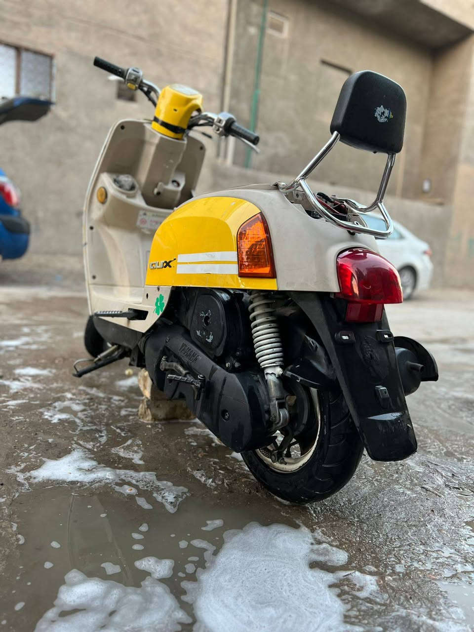 سلام عليكم دراجه بوليس للبيع بلاديه شلعه معدل نشطه تخبل: داخل كريمي كفر ليموني بلاد مو تجاري نقصه كتف اشاير وقبق بانزين  فقط دراجه نكره سلف هندر بكل وقت: سعر ٤٥٠ وبيه مجال للشراي واتساب او اتصل‏‪***********‬‏ مكاني بياع
