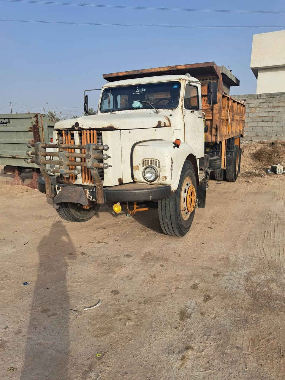 سلام عليكم / 111/79 سوبر محرك جديد لا صرف ولابخار . تخم تاير على 24اكسل كرواتي نص جيف بوربرن جبير فرندكسل قجمه 81  سياره كبل لشغل رقم انبار انكليزي  . مكلف بنشر رقم سياره ***********
