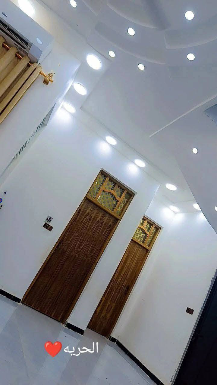 الدار للبيع دور النفط الحريه رقم معامله كامله قاط واحد بناء حديث ***********
