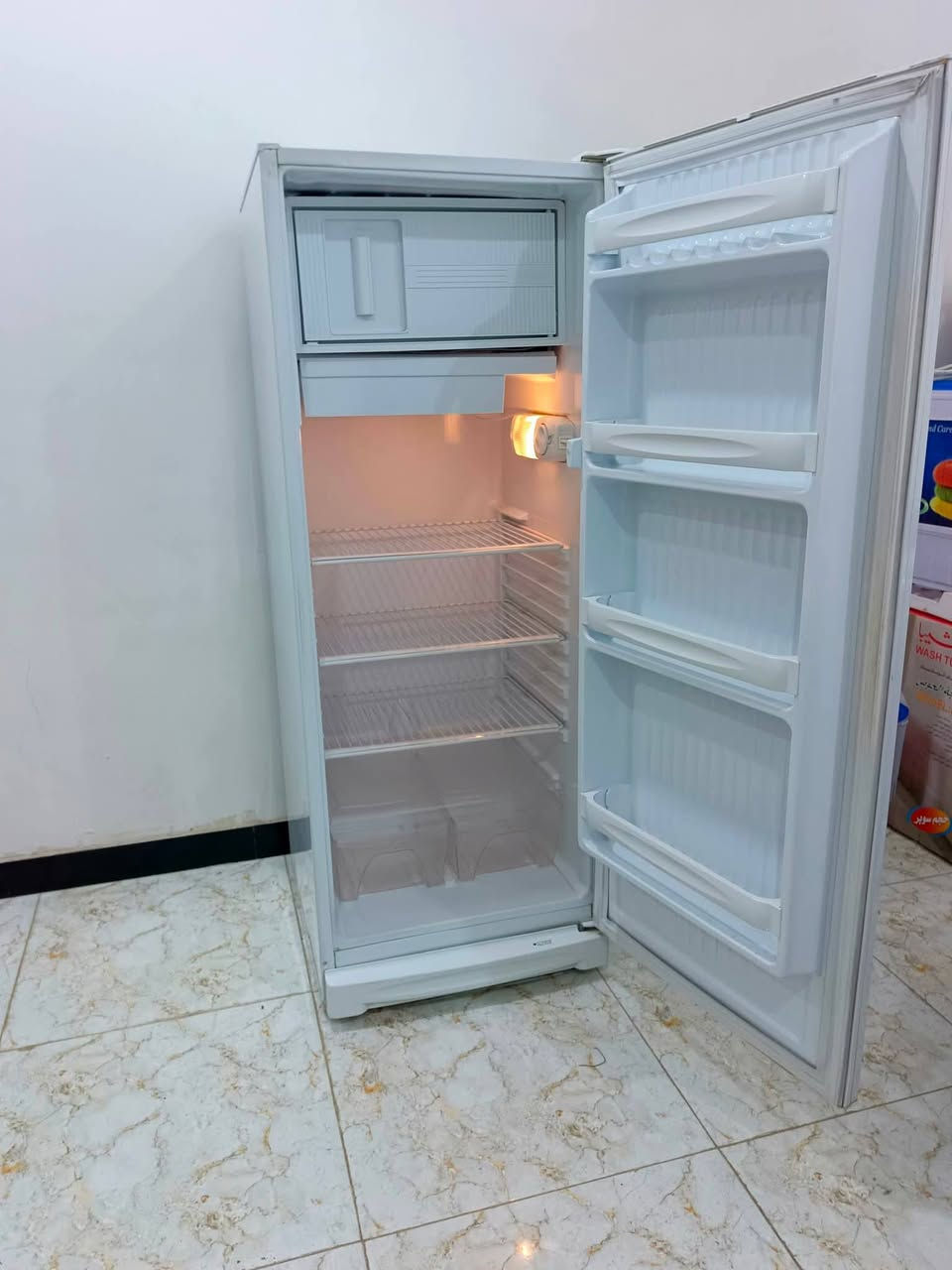 السلام عليكم
يالله اللهم صلي على محمد وآل محمد
_طباخ للبيع  فريش نضافه فول
_طباخ كريازي نضافه بمعنى الكلمة فول
_غسالات باله للبيع
_غسالات اطفال توشيبا بلكارتون
_ مجمده (١٢) قدم شرط التجميد 
_مجمده (١٤) قدم استخدام شهرر فقط نضافه فول بمعنى الكلمه
_ ثلاجة كونكورد لبناني (١٣)قدم  استخدام تلاث أشهر نضافه فول
_ثلاجة الحافظ (١٠)قدم نضافه فول 

_للاستفسار/ مراسله خاص او اتصال على الرقم
الرقم/***********
📌صورة تشهد كدامكم نضافه الغراض
