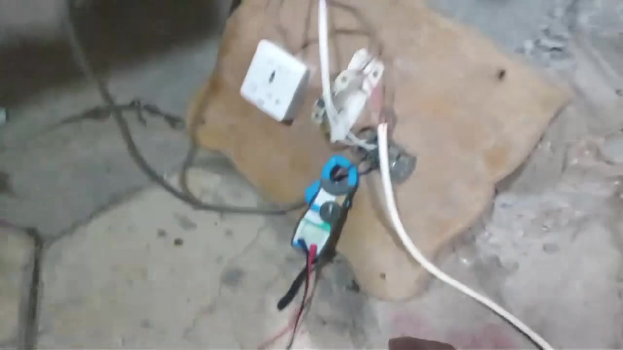 مكيف ميديا طنين راوتري سعره ٢٥٠قفل على فحص تدفئه وتبريد فول بروده واكو توصيل بكروه داخل بغداد عنواني بغداد الأمين الثانيه الشراي يتصل بي وتساب *********** ابو ايه

