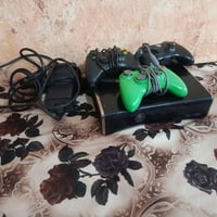 عندي بلي للبيع  كاملة غراضة اسم البلي اكس بوكس 360 تجي وية يدات 3 وبي ...