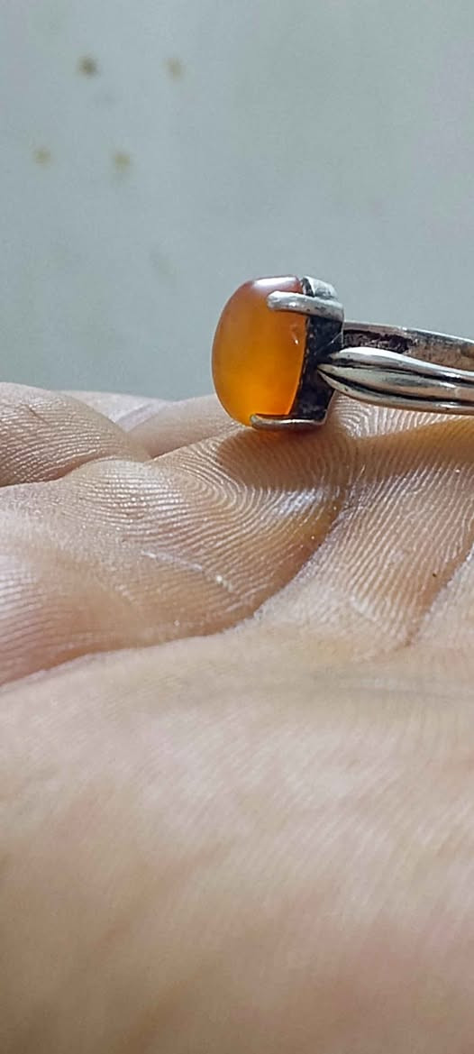 محبسين  يماني  اصلي شرط الفحص تتأكد  يماني أو لا فضه عيار 925 ثنينهن قديمات 
سعرهم 40 البصرة, العراق


**إذا كنت صاحب هذا الإعلان وتريد حذفه لأي سبب، رجاءا أرسل رسالة إلى الدعم الفني**