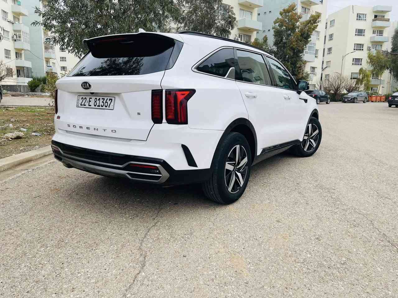 سورنتو 2021 وارد امريكي 😍
محرك 2500  / 4 سلندر ✅

مواصفات 👇🏼👇🏼   S 🔥
بانوراما 
بصمه ابواب
المقاعد الاماميه تدفئه
رادار امامي
مانع تصادم 
تحديد مسار 
نقطة عمياء 
تشغيل عن بعد 
اوتو ستوب
مقعد كهرباء 
المقاعد جلد  
كراسي 7 راكب 
مثبت سرعة
تحكم ستيرن
تبريد منفصل
مدخل USB+ AUX
الحادث : جاملغ وبنيد بدون دوخل صور السونار مرفقه مع المنشور
السياره جاهزه من كلشي شرط مابيها اي مصرف رقم اربيل 
السعر : 227 $ 
للاستفسار : 
***********
***********
