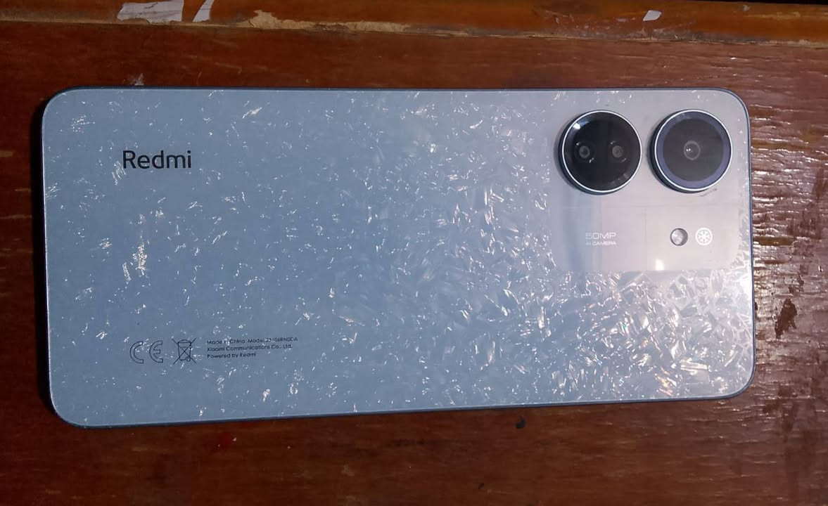 سلام عليكم موبايل للبيع Redmi 13C ذاكرته 256 جهاز حلوه بعده جديد كاروتنه وغراضه موجودات السعر 180وبي مجال رقمي (***********)
