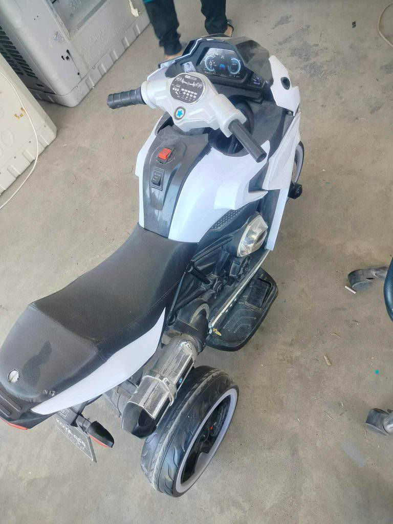 مطور مال اطفال للبيع مكان حي الوليد السعر 70وبي مجال لشاري تفاصيل اكثر يرجى تواصل ع خاص


**إذا كنت صاحب هذا الإعلان وتريد حذفه لأي سبب، رجاءا أرسل رسالة إلى الدعم الفني**
