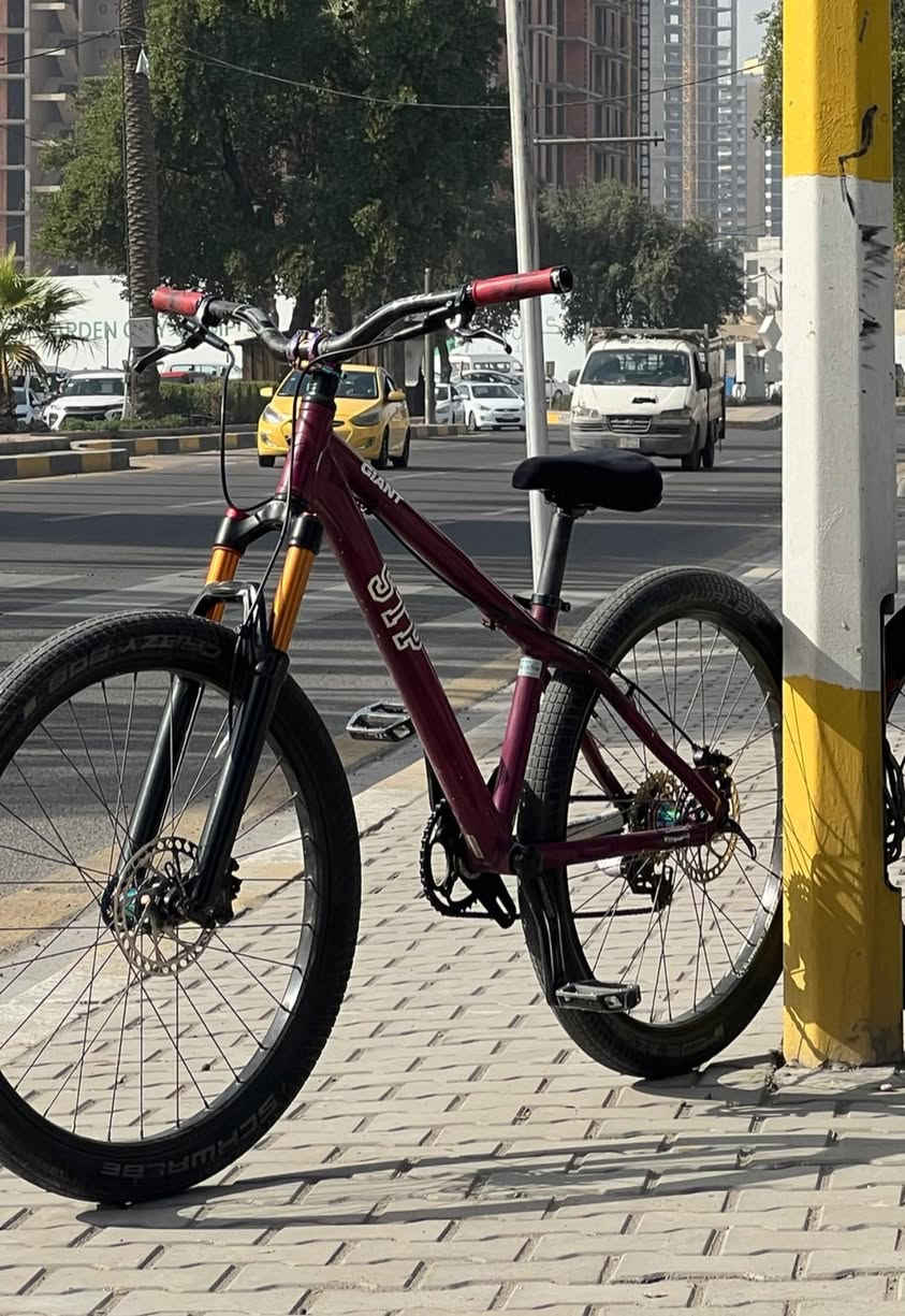 سلام عليكم
بايك للبيع جاينت STP 😈🔥
فريم حجم 26
فول تزويد 
وياله عراض بطيخات طرب سبع الوان
بريكات دهن شيمانو mt200
دبل غاز ، كشن مافيا ، ستيرن كاربون فايبر 
تايرات شوالبي الماني ، زنجيل سرام 
مكاني بغداد مدينه الصدر
مو شراي لا تتصل
واتساب ***********
