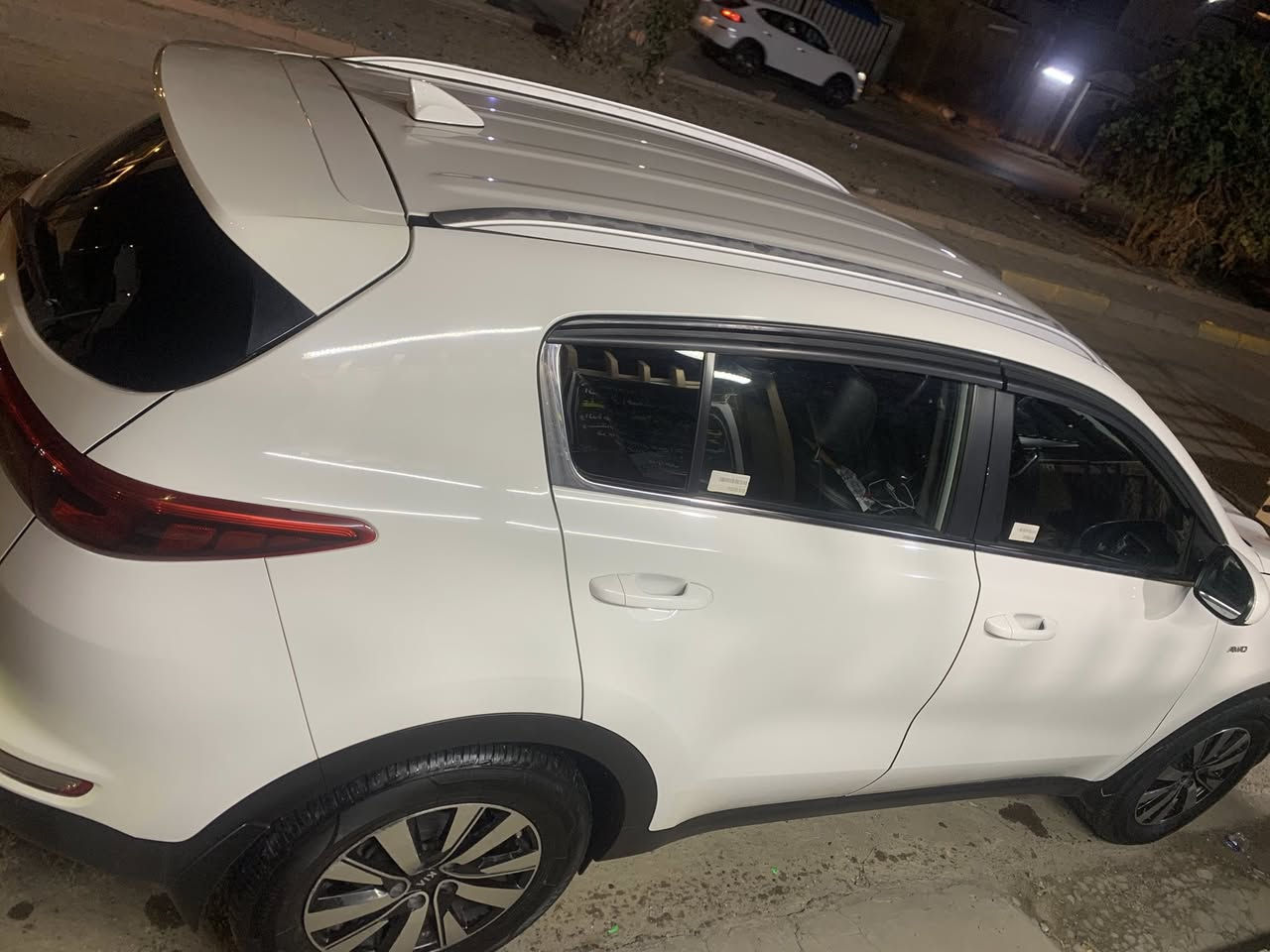 السلام عليكم من رخصة الادمن سبورتج وارد أمريكي موديل 2017 حادث بنيد صبغ ودعامية امامية  والصور مرفقة بالمنشور 
سيارة خير من الله نظيفة ومرتبة
سيارة مواصفات عادية
تبريد وتدفئة خير من الله
مكينة 2400GDI
تبريد قطعتين
كشنات جلد
تحكم استيرن
ثلاث وضعيات قيادة
شاشة وسط
كاميرا دوارة
ماشية 65
رقم بغداد الدولي
السعر/157$ وبيها مجال ان شاءالله
مكان السيارة بغداد جميلة/الطالبية
للاستفسار//***********
