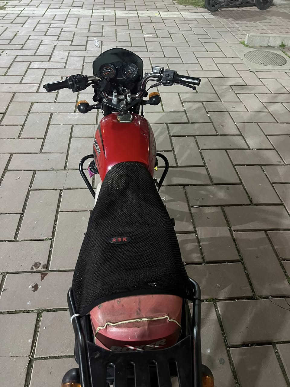 سلام عليكم دراجه بركسر للبيع حمره مديل2022 جبلي
الدراجه بدون اوراق ابيعه اكفله من كلشي اني منزله بيدي والاوراق حتركن الدراجه خير من الله نقصها بسيط كلش مال زنجيل وباتري وجاملغ بس الدراجه مجفته تجفيت وكاله اصل 
العنوان: بغداد الصالحيه قرب العلاوي
***********

السعر مليون وبيه مجال
