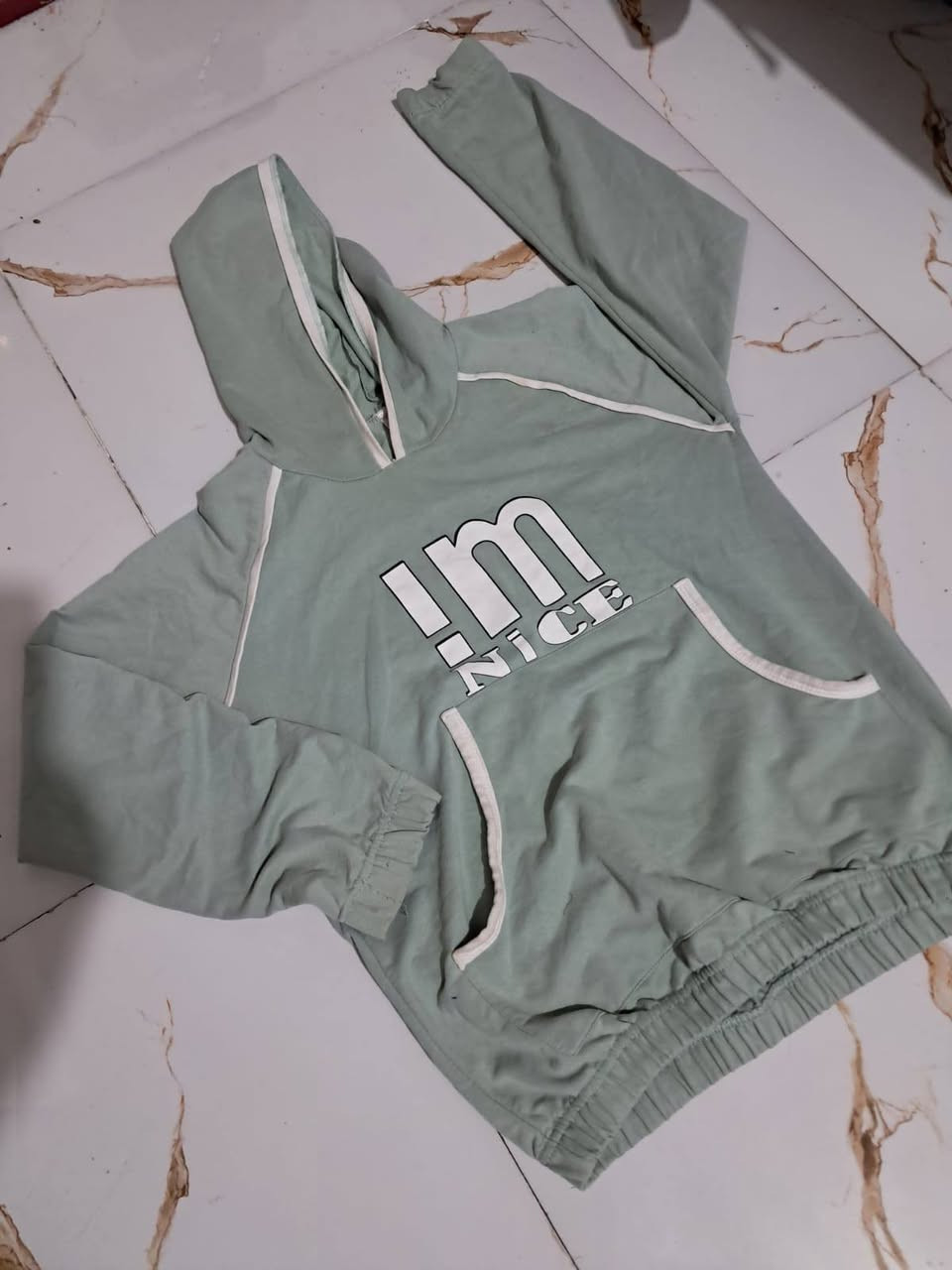 ملابس ولادي يلبس عمر 9الئ13 شلعه سعر 10 "التواصل على هاذة الرقم ***********
