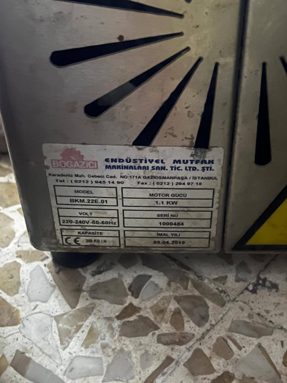 السلام عليكم للبيع مكينه ثرم حجم ٢٢ تركي الاصصلي استعمال كلش قليل يرادله فقط تنظيف بسيط لان متروكه
السعر ٤٥٠ مكاني بابل ***********
