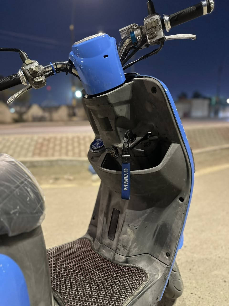 سلام عليكم 👋
ماكس بوليس للبيع (بدون مراوس )

الدراجة نوزل نگرة سلف ضايفلهة هندر للاحتايط 

لون سمائي داخل املح
ويالة نجمة  
مكينة كلش حلوة وناعمة 
شلعة ومعدل فول 
مكاني حلة نادر 
***********
السعر 825
