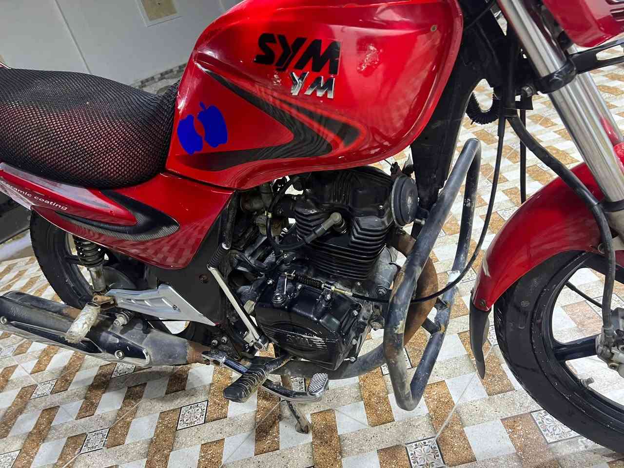 سلام عليكم للبيع دراجة سايم موديل2017نضافه فول كامل من كلشي أوراق كامله شراي يتصل ‭٠٧٨١ ٣٠١ ٢٩٥٨‬مكان رمادي الصوفيه
