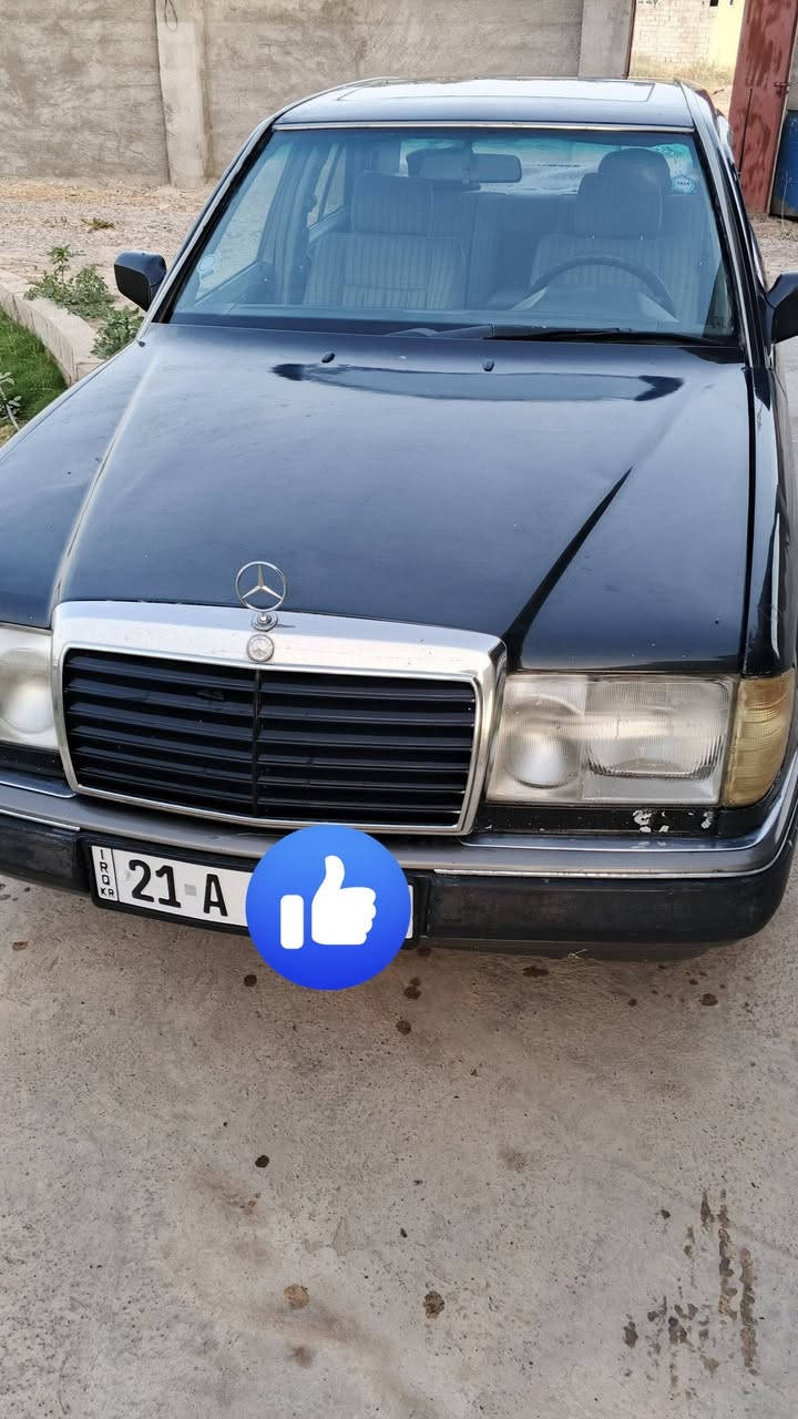 مارسيدس دب رقم السليمانية الجديد بسمي محرك بطه 2500
كهربائيات شغاله سنتر لوك تخم تاير جديد باتري جديد 
السعر 50 ورقة 
***********
