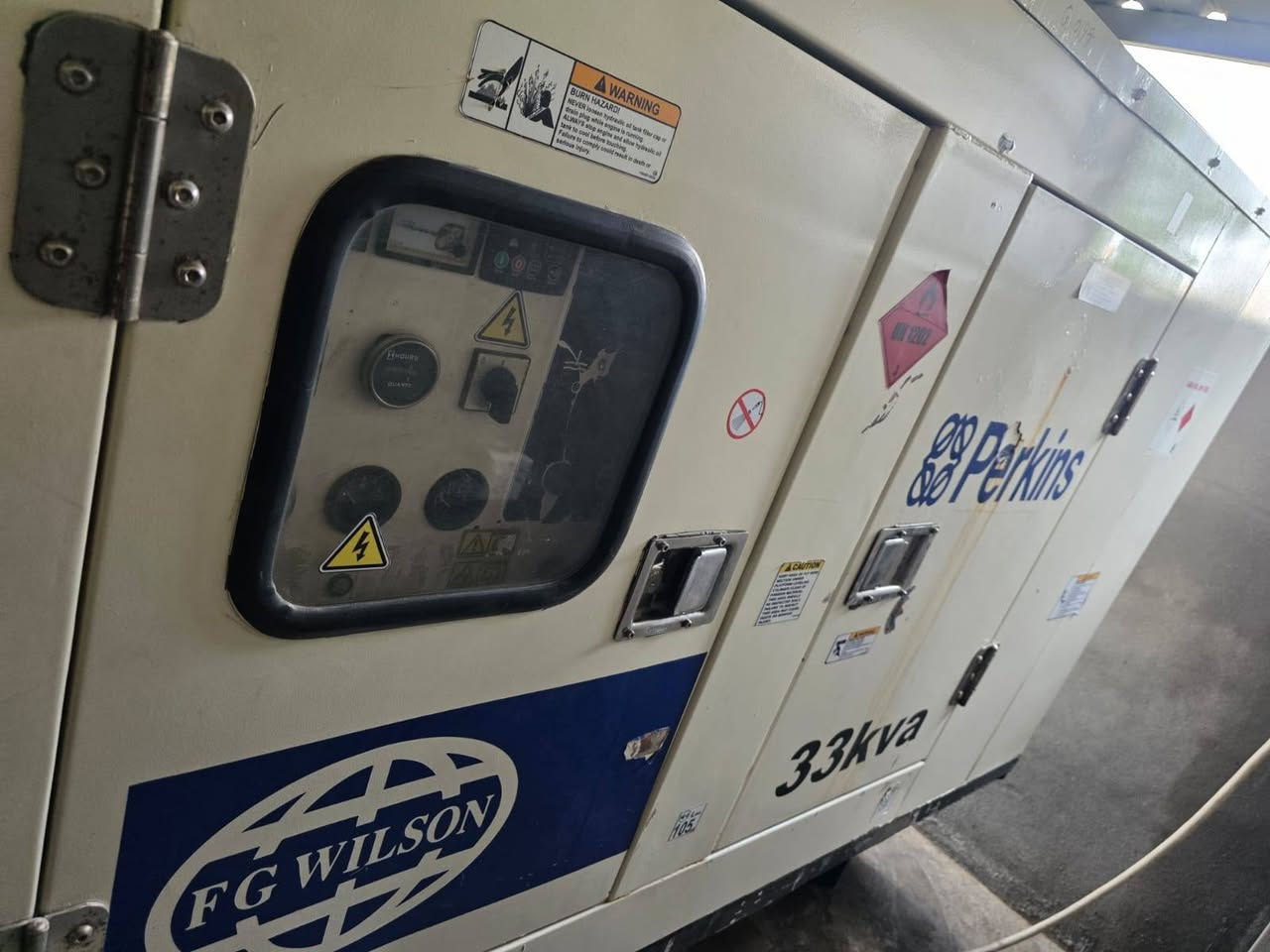 السلام عليكم مولده للبيع نوعيه بيركنس 33 kVa السعر 55 ورقة للأستفسار الاتصال بالرقم ***********
