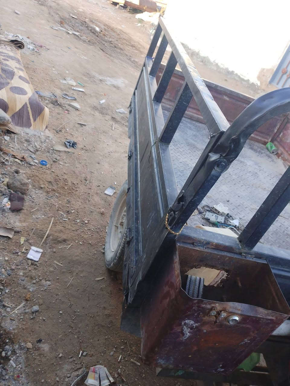 للبيع مديل 13 كسن جديد كهربائيات وباتري وشحن ودبلات مكينه بعدها عل سحك بوش وبستم مك مديل 20 جاهزه كبل طلع عله باب الله كلك مكفوله وبدي حلو نضيف ما بيه خياس ركبه بيه فطر ولحمته شركه جه وحده سعر500 وبيه مجال قليل مكاني كربلاء ***********
