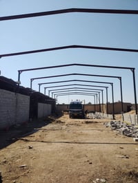 مستعدون لعمل جملونات كافه باسعار تنافسيه 07709384848