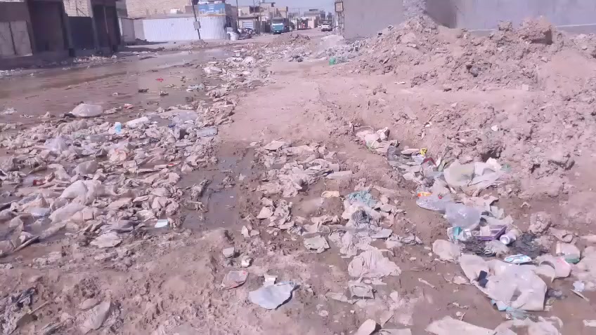 السلام عليكم اخوان بيت هيكل للبيع
العنوان بغداد-الرصافة الثانية -الكمالية بالمعوقين بكاع ابو علي الدراجي 
المساحة100م.    السعر 45وبي مجال.
الاستفسار الرقم *********** الدلال ابو علي .
