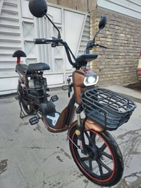 دراجه شحن حجم 20 بصمتين وسويجين  شاحنه اصليه  بطاريت نضاف  كامله كل نق...