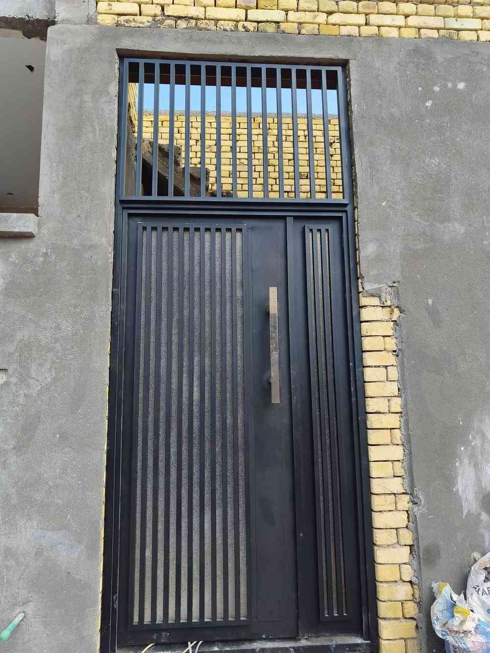 حدادة التساهل 
اللهم صلي على محمد وآل محمد 

عمل اليوم ابواب خارجية مع درع شبابيك تصميم حديث بمواصفات عاليه 🧿🧿

التفاصيل أكثر اتصل ع رقم
 *********** علي الحداد
ناصريه السيف
