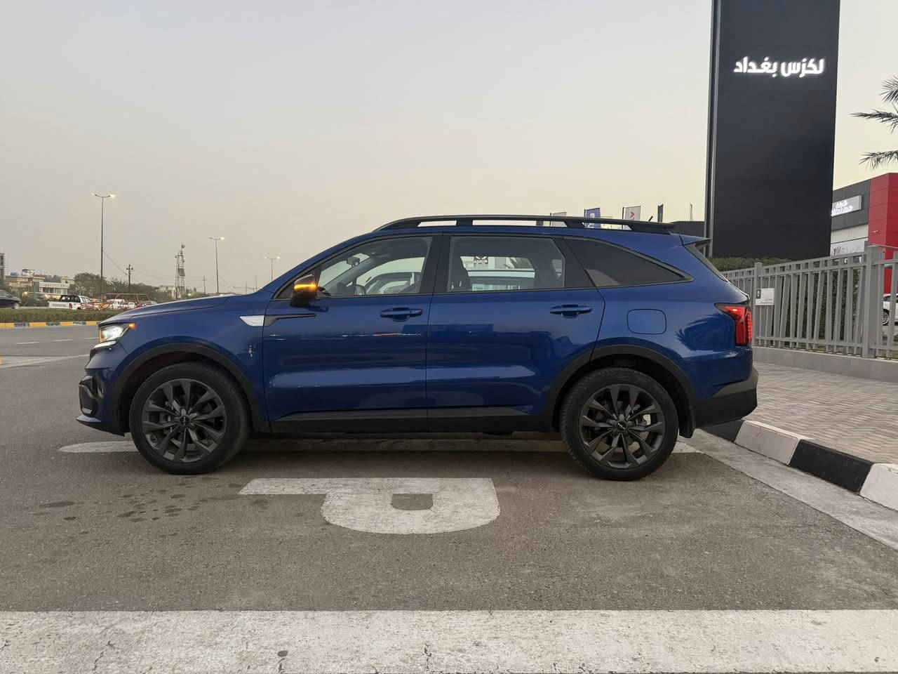 كيا سورنتو 2023 xlin ماشية 9000 mi
ماشية 9000 mi
محرك 2500 سمارت تيربو  صفر دوانز
حادثة جاملغ ايسر وبنيد مصبوغ  
ضربتة خفيفة
مواصفات: حساسات4جهات
رادارات قيادة ذاتيه 
تدفئة ستيرن وكشنات 
تبريد 3قطع منفصل
7راكب vip
4ويل
7مودات قيادة 
تشغيل عن بعد
نظام ترحيب 
شحن واير لس 
شاشة واير لس 
السيارة بعده بريحة الشركة جديدة جدا
سعرها 253 ورقة
بيع او مراوس باحدث  
رقم بغداد   
***********
