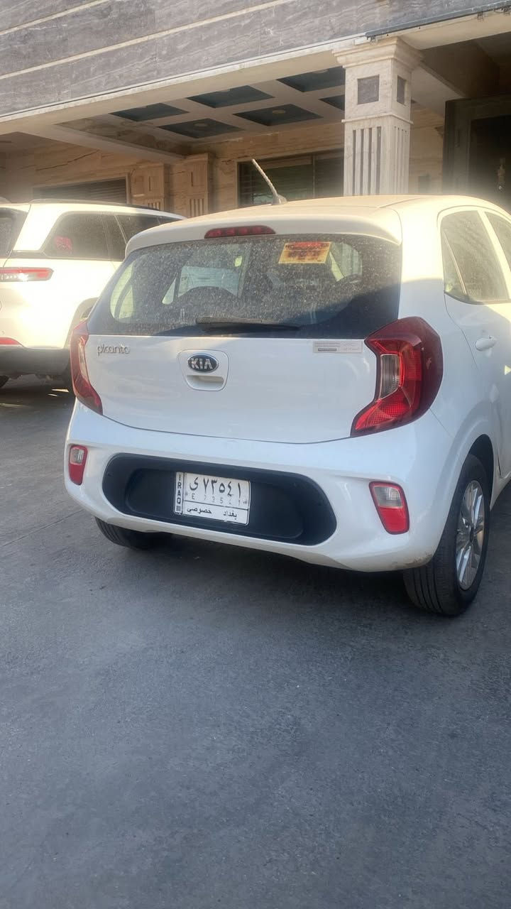 وعليكم 
 كيا بيكانتو  موديل 2021... لون ابيض وارد خليجي كفالة عامة ماشية 35,000 الف كيلو فقط رقم بغداد باسمي 

السعر 120وبيها مجال 

مكاني بغداد
للاستفسار***********

