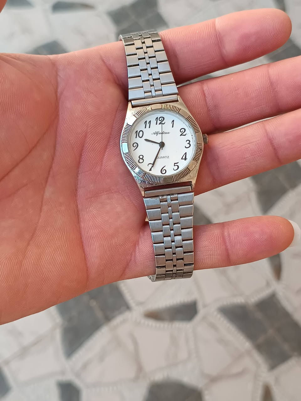 ساعات باله اسعار مناسبه اي استفسار خاص او بتعليقات يوجد توصيل جميع المحافظات ...


**إذا كنت صاحب هذا الإعلان وتريد حذفه لأي سبب، رجاءا أرسل رسالة إلى الدعم الفني**