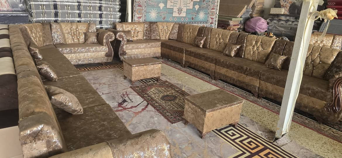 بالنقد والاقساط لكافة الموضفين والمتقاعدين الي عدهم ماستر كارد مصرف رافدين  راسلونا وات ساب فقط ***********
تخم ديوان تسكام٢٢ نفر قياس ١٤ متر داير وياه و٨ كوشات وطبلتين
