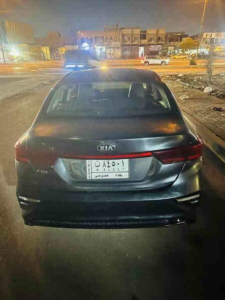السلام عليكم كيا فورتي 2020 للبيع وارد امريكي حادث خلفي قبغ جنطة صور الحادث والسونر مرفقة مع الصور  السيارة لون فيلي ماشية 74 الف ميل رقم بغداد بدون ايرباك مكان السيارة بغداد حي الحهاد السعر 126 ورقة وبيه مجال بسيط *********** بغداد
