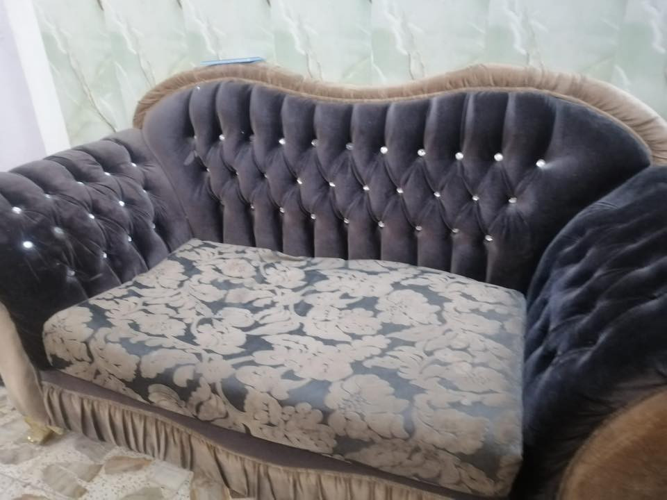 السلام عليكم … تخم للبيع  مستعجله على بيعته ب 250 وبيه مجال للتواصل على الرقم
***********‭‬
