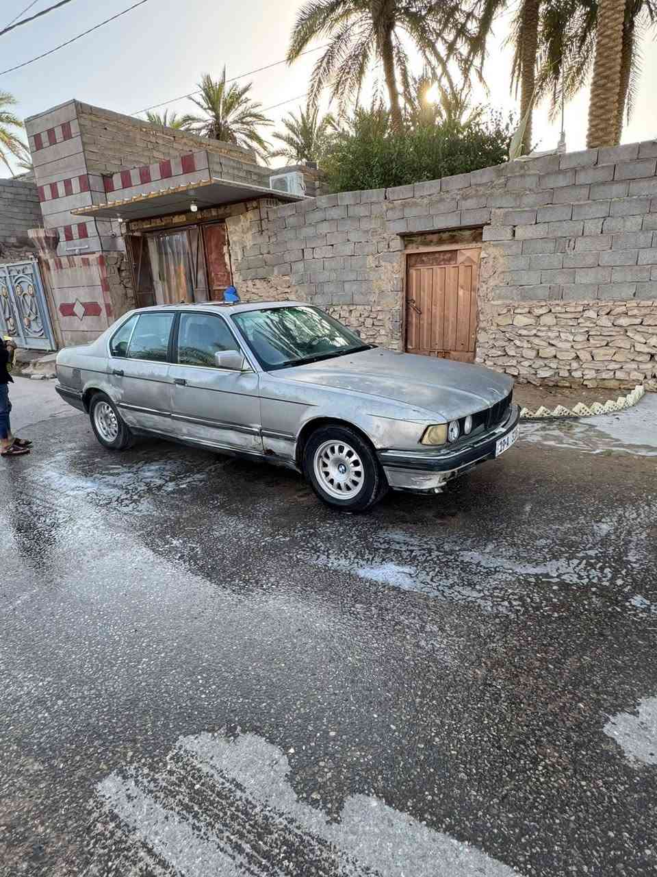 السلام عليكم BMWللبيع مكينه بطه3000بيها مكانها كربلاء رقمها أنگليزي وبأسمنا السعر25وبيها مجال للاستفسار اتصل علا الرقم ***********
