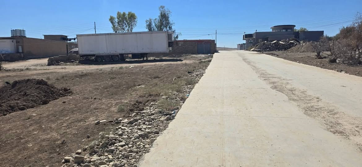 العقار للبيع في القوسيات خلف كلية الحياة طبك جمعية الزراعة خدمات كاملة سند نموذج ٢٥ حق التصرف المساحة حسب الطلب بيهه وصل بلدية وقرار تمليك سعر ١٠٠ متر ١٢ ونص وبيهه مجال للاستفسار الاتصال *********** /*********** مكتب خيرات الموصل
