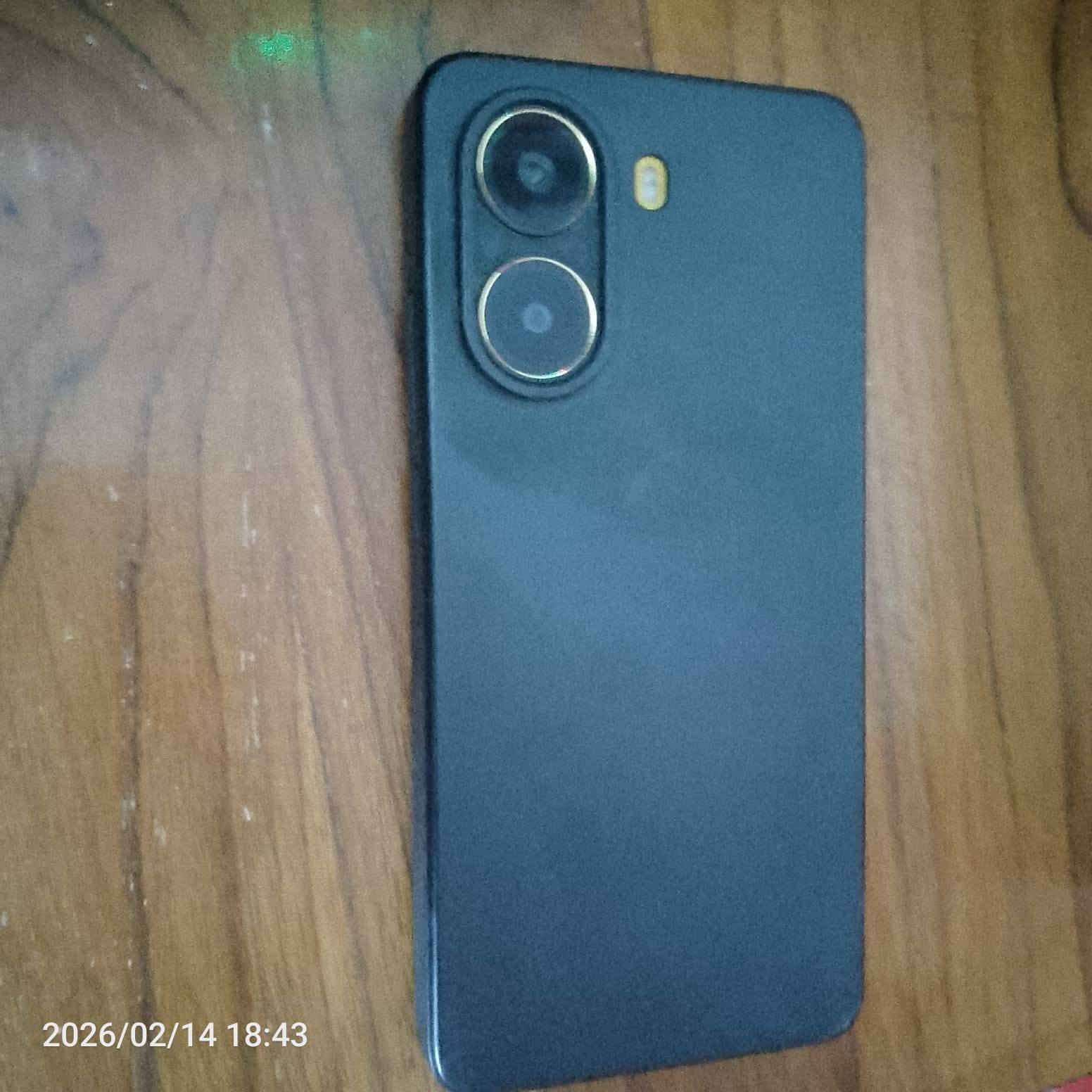 السلام عليكم
بوكو 7xبرو للبيع 
ذاكره 512
ملحقاته كامله 
مكان بغداد 
370


**إذا كنت صاحب هذا الإعلان وتريد حذفه لأي سبب، رجاءا أرسل رسالة إلى الدعم الفني**