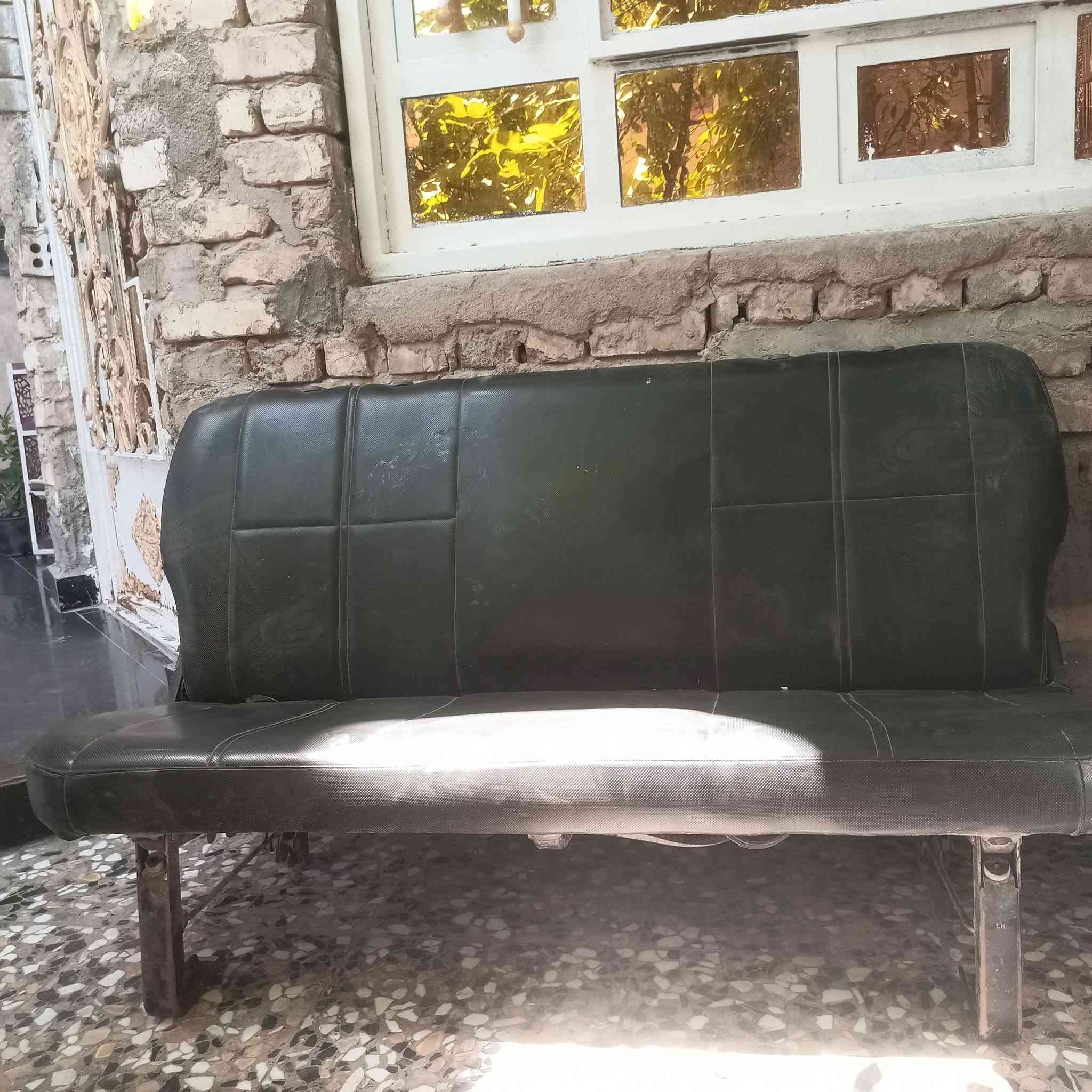 السلام عليكم كشن بريجو خلفي نضيف جدآ استعمال قليل السعر 60   الف وبي مجال بسيط
***********
