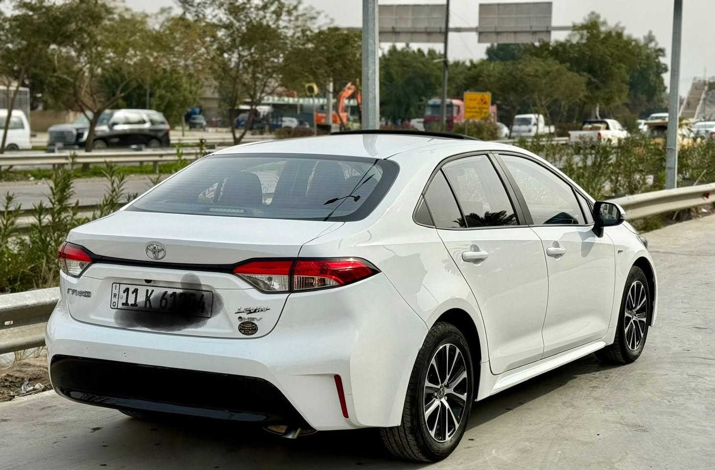 السلام عليكم
للبيع كورلا هايبرد 2025
باسمي تحويل مباشر 
فول فول مواصفات  
سلايد فتحة سقف 
مواصفات
كشنات جلد
بصمة
فتحة
دخول ذكي
كامره خلفية عدستين
ابل كار بلي
نظام نقطة عمياء
نظام تحكم ستيرن
نظام تحديد مسار
توقف ذاتي
اوتو هولد
جام اوتو
قطعتين تبريد
شاشة ديجيتل
شاشة كبير
تحكم اوامر صوتيه
سايد بريك بصمة
3 انضمة قيادة (ايكو،نورمال،سبورت)+الهايبرد
السعر  158
العنوان بغداد حي القاهره قرب جامع النداء 
الرقم***********
