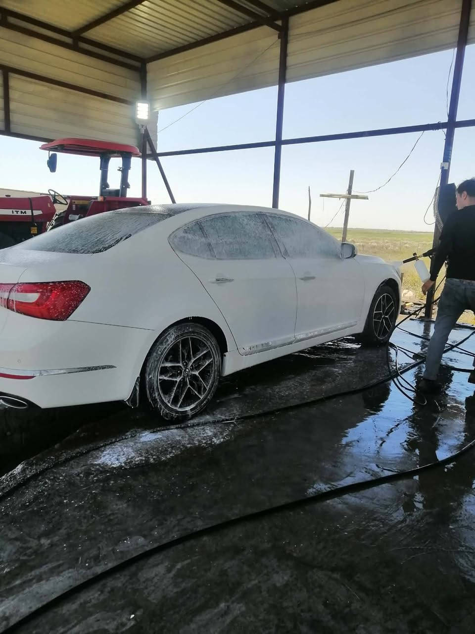 السلام عليكم سياره كادنزا للبيع موديل 2014فول مواصفات 6اسلندر السياره مكفوله كفاله  عامه سياره خير من الله مكان السياره ديالى الخالص قريه الناي باقي تفاصيل اتصل وبيك خير ودلل ‏‪***********‬‏
‏‪***********‬‏
