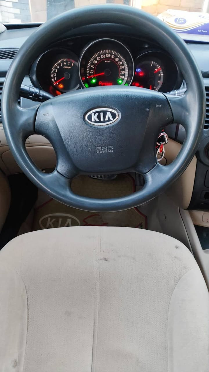 يا الله للبيع ابتيمه ٩خليجي رقم نجف انكليزي سنويه جديده تحويل مباشر جاهزه محرك كير تبريد حداديه تخم تاير كله جديد بيه صبغ عام مكانه الناصرية الغراف السعر ٨٥ وبيه مجال شراي اتصل ماكو خاص ***********
