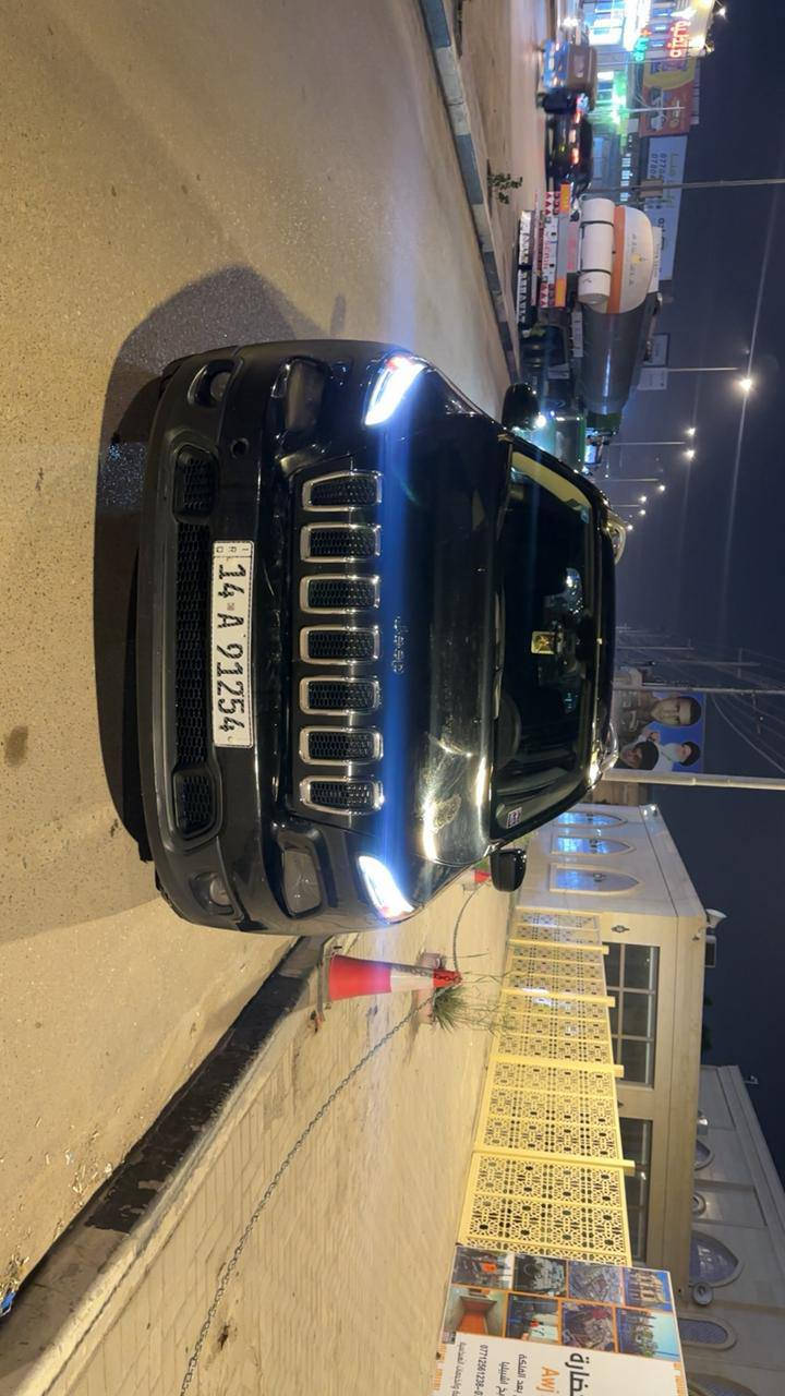 سلام عليكم 
___________________
للبيع 
- جيب شيروكي (بزون ) لمتد
- موديل 2017 
- لون اسود شذره 
- مكينه 2.4 
- ويل 17
- كشن مخمل 
- تبريد قطعتين
ممشى سياره 121 الف كم وقابل للزياده  
هزه وسنويه جدد تحويل باسمي رقم بصره جديد 
سياره وارد امريكي ضررها بنيد مبدل اصلي 
جاملغ مبدل مصبوغ 
بيها سونار ادزه واتساب مع صور ضرر 
بدون ايرباك 
- حدايده جديده تايرات جدد 
- مكينه وكير كفاله 
سعر 130 وقابل للتفاوض 
مكاني البصرة 
*********** واتساب او اتصال فقط البصرة, العراق
