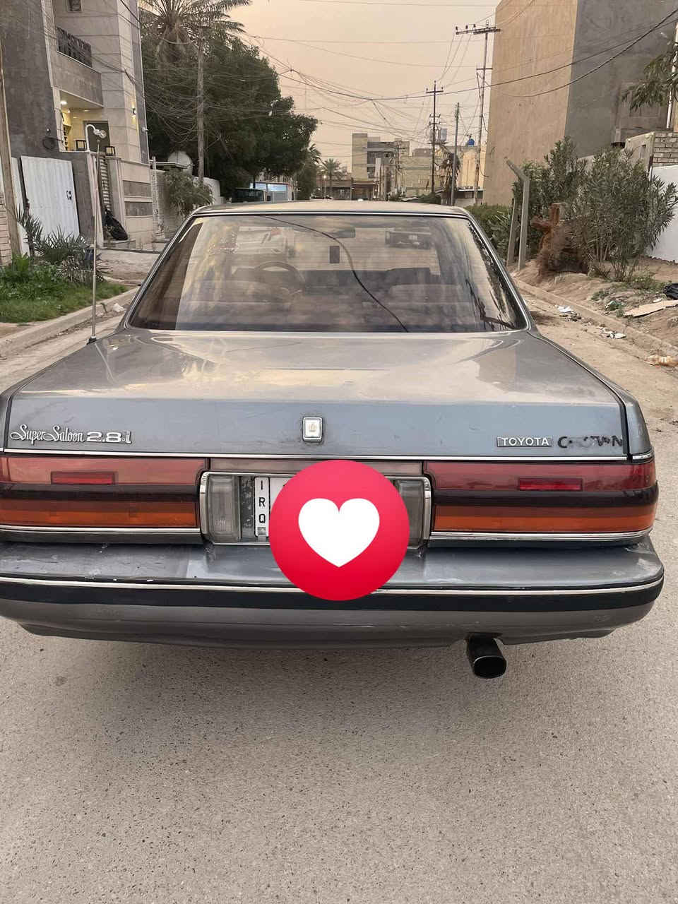 السلام عليكم هارتوب للبيع موديل ٨٩ يسره بلاد مكينه ٢٨٠٠ مكينه كير مكفولات رقم بغداد الدولي باسمي مكفوله من الضربه والصبغ بيه اماكن جراد قليله تبريد شغال داخله جدا نضيف ماشيه ٣٧٨٠٠٠ بسرعه ١٢٠ دك جرس سياره نضيفه جدا وجاهزه  سلايت روف سنتر لوك سياره كله على بلاد وكل شي شغال بيه مبيه اي نقص مكان سياره بغداد السعر ٧٠ بيه مجال بصيط الاتصال ***********
