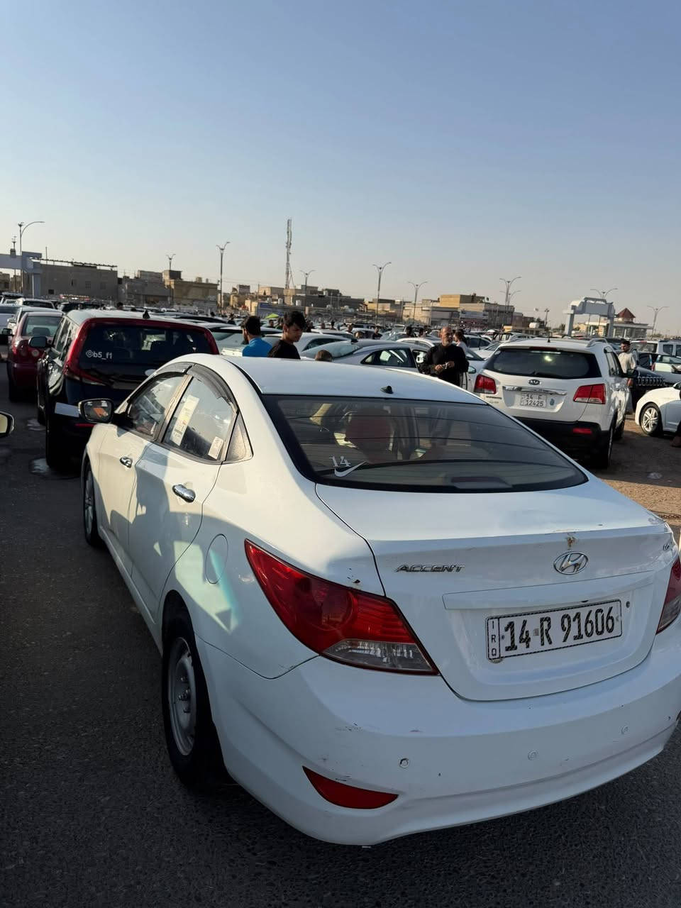 اكسنت مديل 14 سياره حلوه جهازه بيه بارد بل بنيد  وبارد جملق الوره ول دواير معمرات  السياره سعره 80 وبيه كجال شي قليل وتساب ***********
