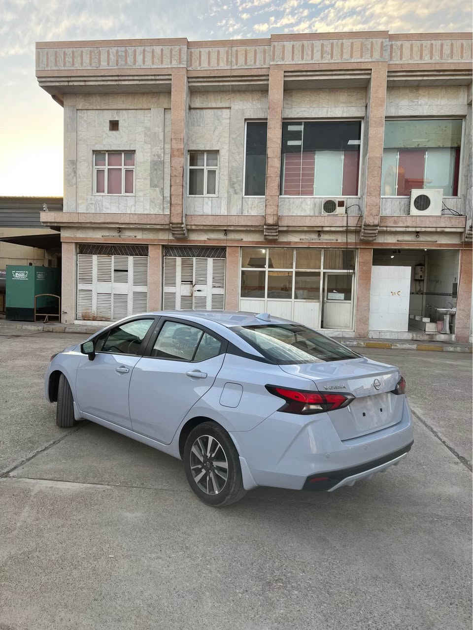 نيسان فيرسا SV
موديل/2024
سبغ/ بولند و بوسته ك جملغي بشتي بي داغلي
ايرباك/ ستيرن
سعر/115$ مجال
رقم كاتي
شه رتي رقم
شانصي و به ته نه شه رت
غرقان و برين شه رت
گير و مه كينه شه رت
مواصفات SV
شاشه مه زن
حساس
رادار 
كاميره
به سمه
ده ستك به سمه
داغلي شين و ره ش
تله فوني شحن دكه ت
گير توماتيك
جام كاره باي
تحكم سترين
تعديد سورعه
ايكو 
بشت و بيش كه بس
رقم موبايل/*********** واتساب كوره ك فايبه ر اكر, نينوى
