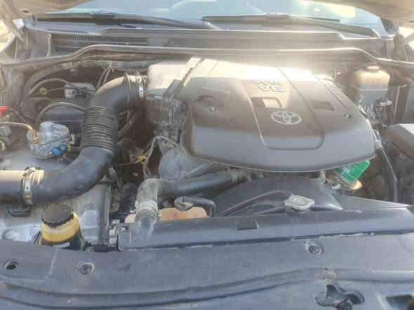 لاندكروزر ٢٠٠٨ غاز و بنزين ڕقم سليمانيه سياره ايد واحد أكثر من ١٣ سنة بدون صبغ فقط دعاميات بسبب لاصق تغليف(لزكه). كير محرك اكسل بشرط بيها كوبون بنزين و غاز كركوك سعر ٢٦٥ 
***********
*********** كركوك
